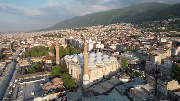 Bursa Ulu Mosque In City