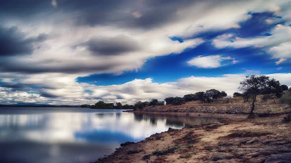 Timelapse 4K Mirror of Clouds