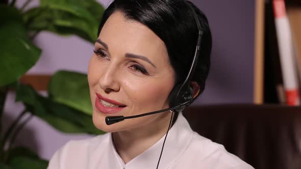 Call Center Consults