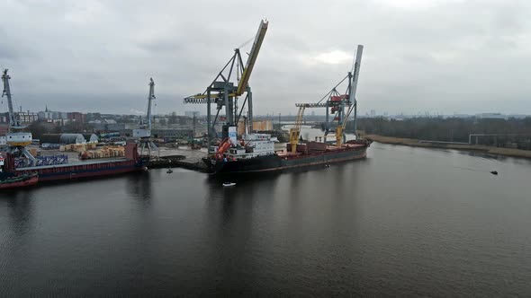 Cargo port with ship