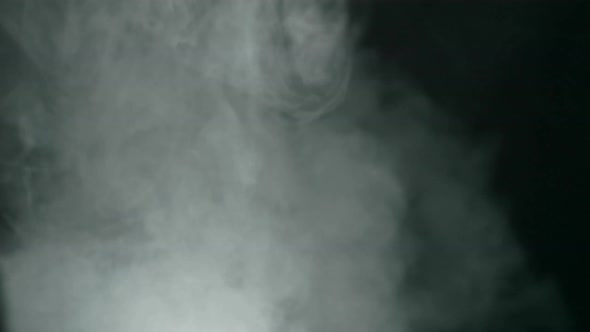 Smoke on black background (2.7K)