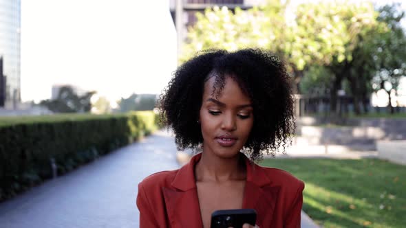 African American business woman in downtown Los Angeles