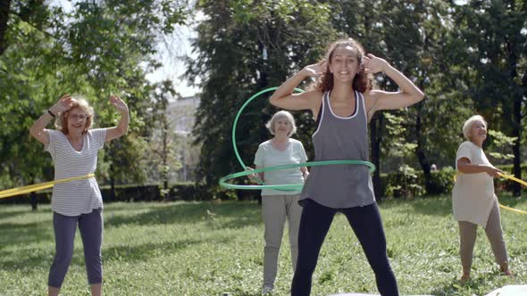 Exercising with Hula Hoops