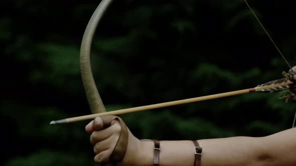 Shooting a bow and arrow, Ultra Slow Motion