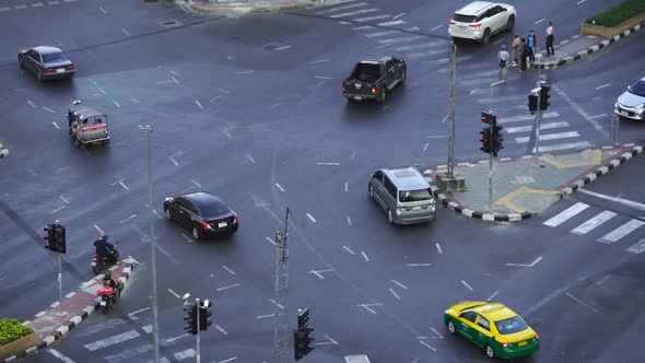 slow-motion of traffic at Hua Lamphong intersection in Bangkok, Thailand