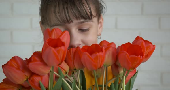 Hold Gift From Flowers