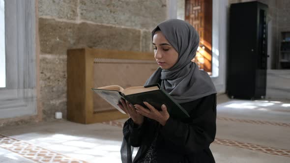 Islamic Prayer Muslim Woman Reading Islamic Holybook