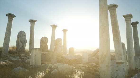 The Ancient Greek Temple in Italy alt