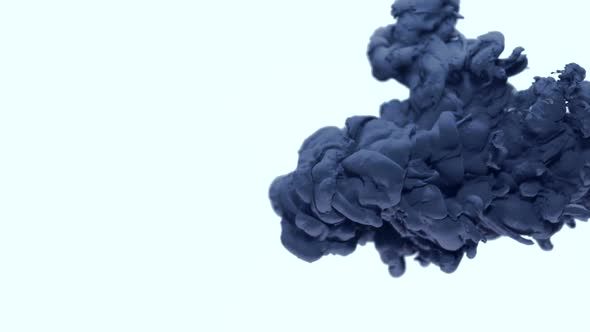 Blue ink in water, Slow Motion alt