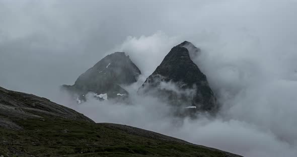 Dramatic clouds form over Norwegian Mountains (Time Lapse in 4K ProRes)