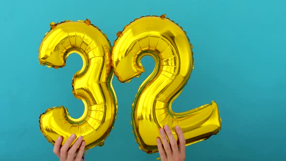 Gold Foil Number 32 Thirty Two Celebration Balloon