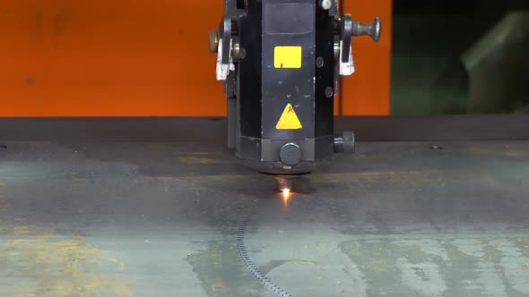 Laser Cutting of Metal on the CNC Machine