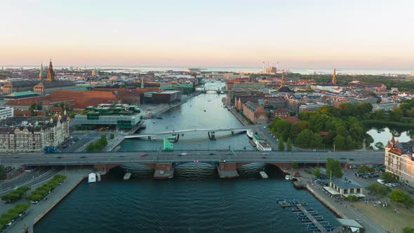 Hyperlapse Shot of Boats Passing Through City on Water Surface