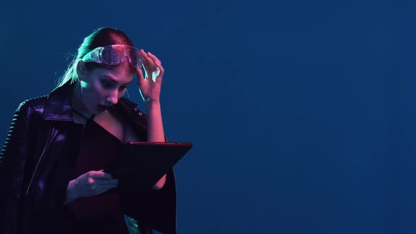 Innovative Technology Surprised Neon Girl Tablet