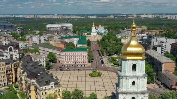 Beautiful flight in the afternoon over the Hagia Sophia in Kiev. Morning view of the houses.