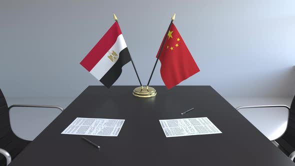 Flags Egypt China Table alt