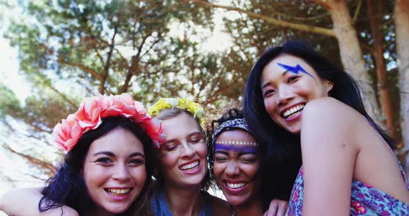 Female friends having fun at music festival 4k