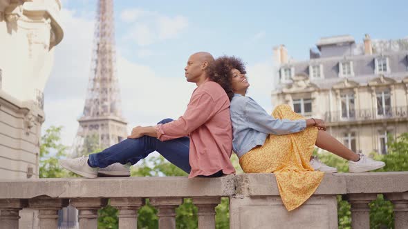 Happy couple spending time in the city