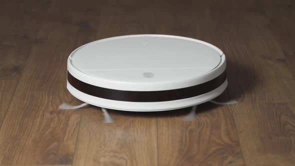 the Robotic Vacuum Cleaner Drives Automatically