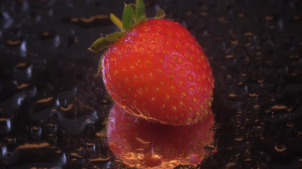 Strawberry 360 degree rotation