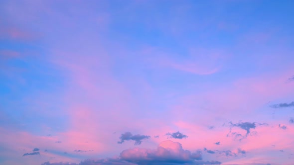 4K Sky Time lapse of Colorful clouds during the moving sun