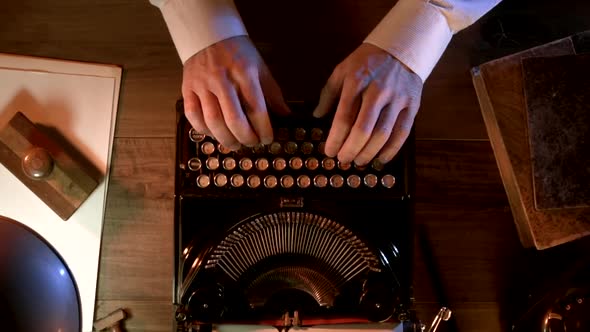 Vintage 1950s style journalist working in the office