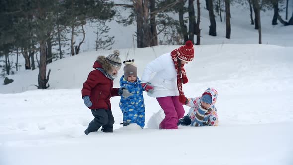 Kids on Winter Vacations 