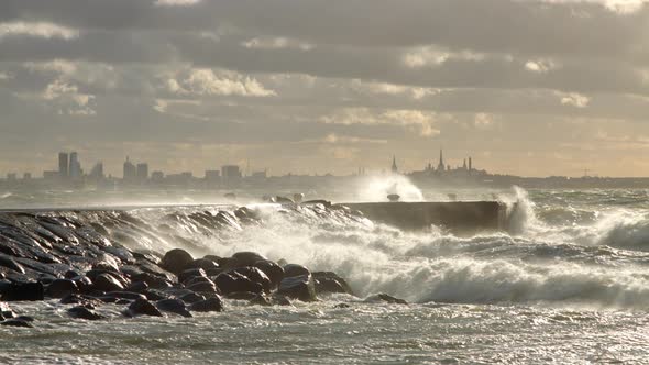 Storm Waves Hitting the Pier alt