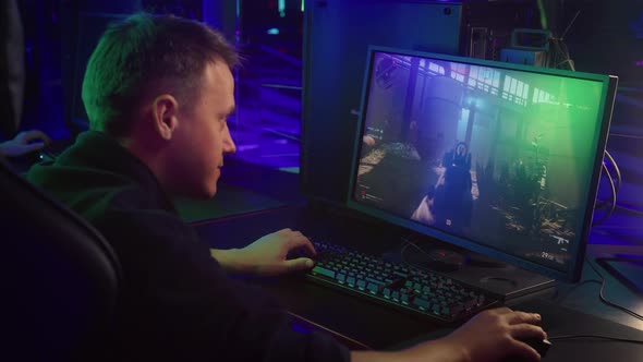 Gamer Upset By Losing In Competitive Mode Of Online Military Shooter PC Game alt