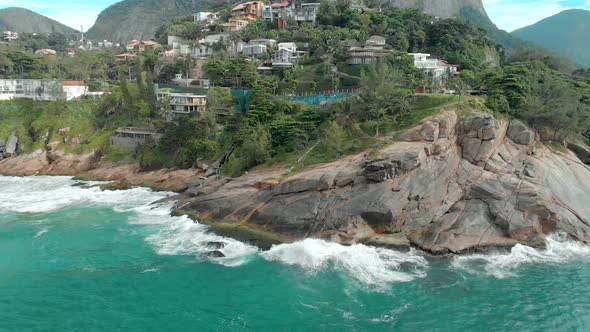 Closing in on the amazing beauty of the Joatinga beach with its cliff shoreline, small beach, the Ga