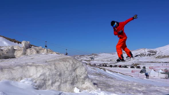 Snowboard Jumping