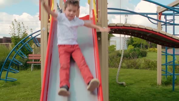 Friends on Playground alt