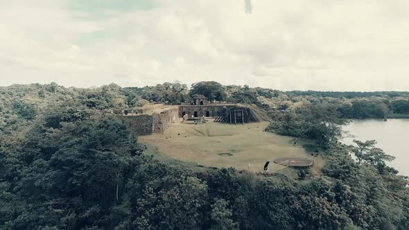 Drone footage of abandoned Fort at Panama's biggest river entrance