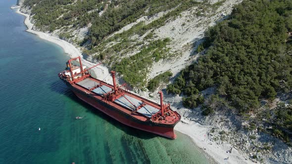 Cargo Ship That Ran Aground Ran Aground