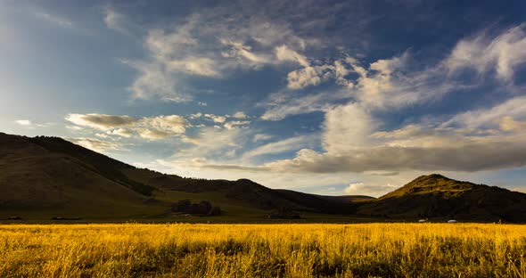 Sunset Landscape timelapse in the Mongolian steppe at Arhangai-Aimag