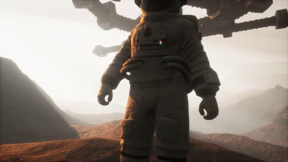 Astronaut Walking on an Mars Planet alt