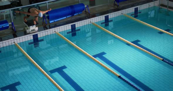 Swimmer training in a swimming pool