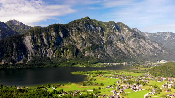 Drone Video of the Hallstättersee in Upper Austria