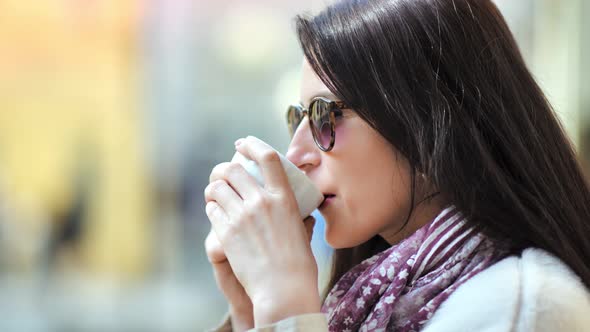 Closeup Fashionable Smiling Pretty Woman Wearing Sunglasses Relaxing Drinking Coffee Outdoor