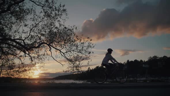 07 Girl On Bike