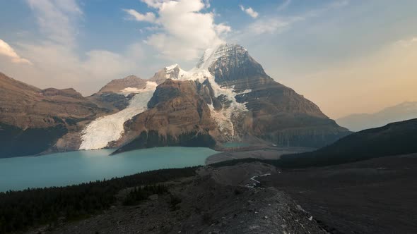 Sunrise of Mount Robson and Berg Lake  Time Lapse