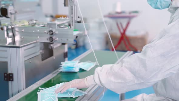 Face Mask Production Line in Modern Factory