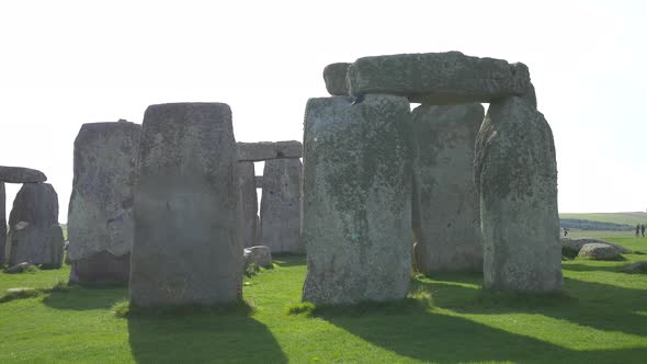 Trilithons and vertical stones at Stonehenge