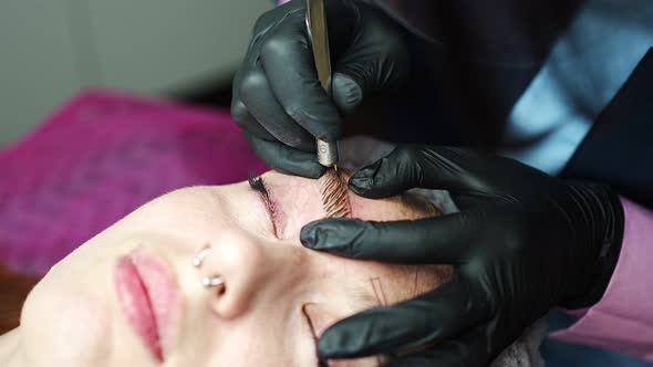 Procedure of Eyebrow Microblading