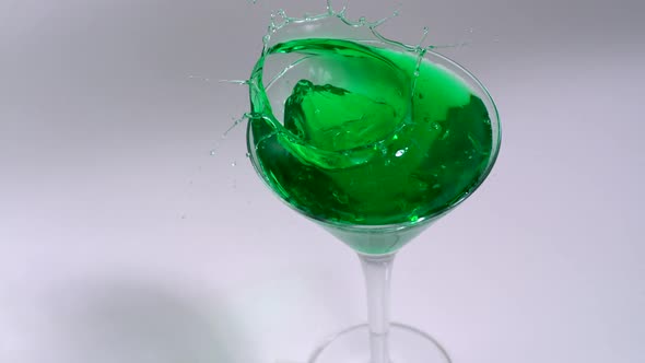 Jello falling in drink, Slow Motion