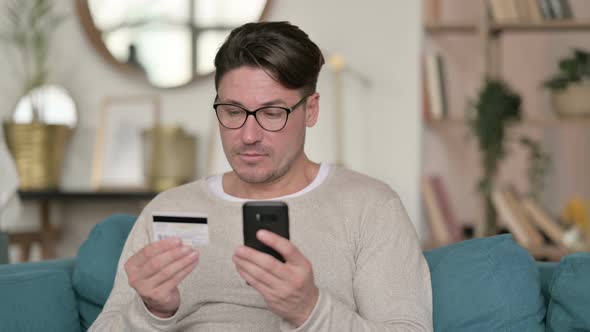 Online Shopping Failure on Smartphone By Middle Aged Man