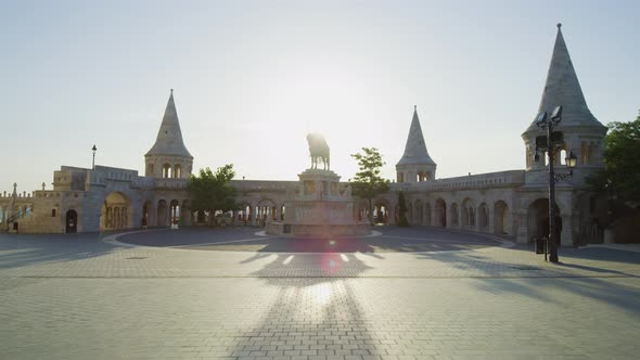 Sun shining over St. Stephen Statue