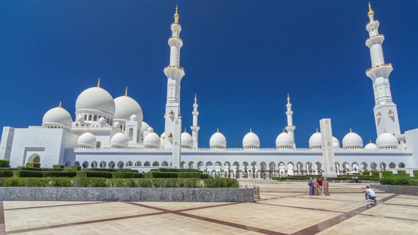 Sheikh Zayed Grand Mosque Timelapse Hyperlapse in Abu Dhabi the Capital City of United Arab Emirates