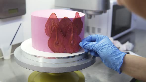 Decorating Biscuit Cake with Dryed Pears