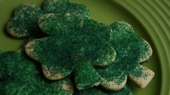 Cinematic, Rotating Shot of Saint Patty's Day Cookies on a Plate - COOKIES ST PATTY 019